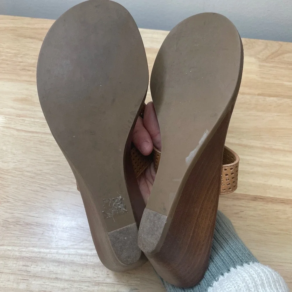 Tory Burch Tan Leather Laser‎ Cut Logo Thong Wedge Sandals Women's